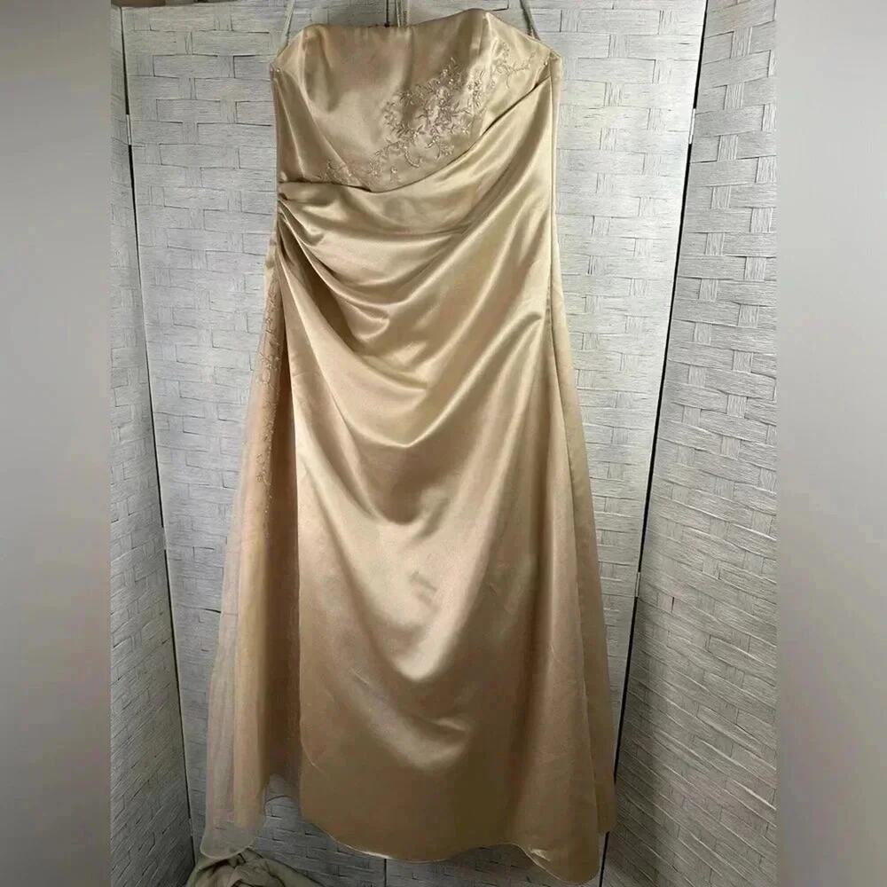 David's bridal tan strapless embroidered gown bridesmaid prom dress‎ plus size